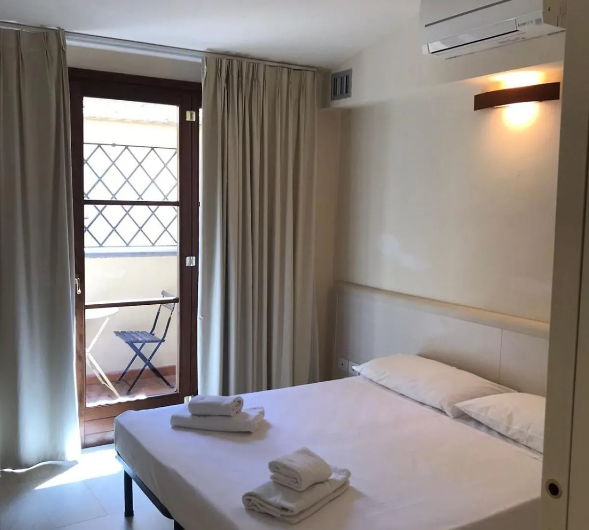 Apartment Albizi Sanzio Apt 205 Florence